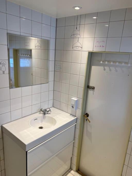 Villa Laengtan Marielund à Uppsala Extérieur photo
